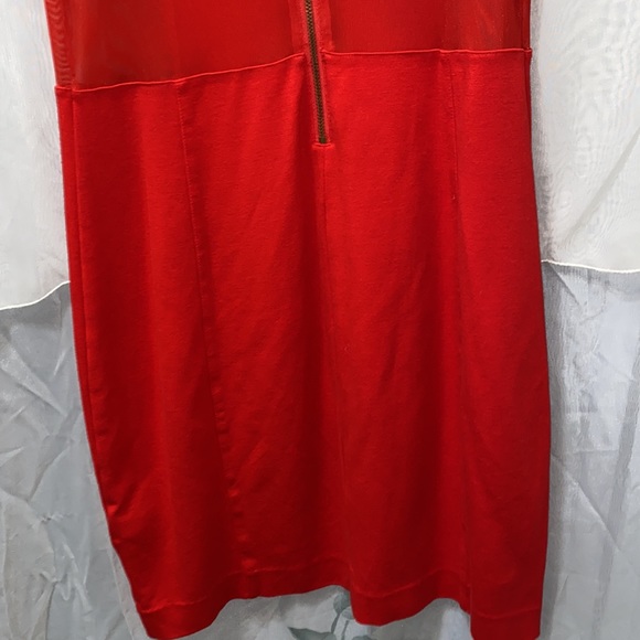 EXPRESS RED V-NECK RAYON/NYLON/SPANDEX REAR ZIP MESH BODYCON DRESS SZ 8 - Picture 11 of 16